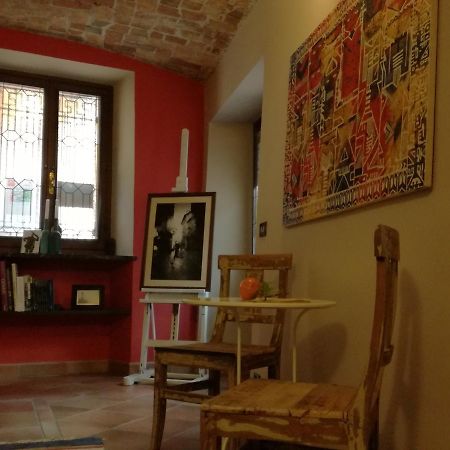 אלבה Casa Asso Di Coppe B&B מראה חיצוני תמונה