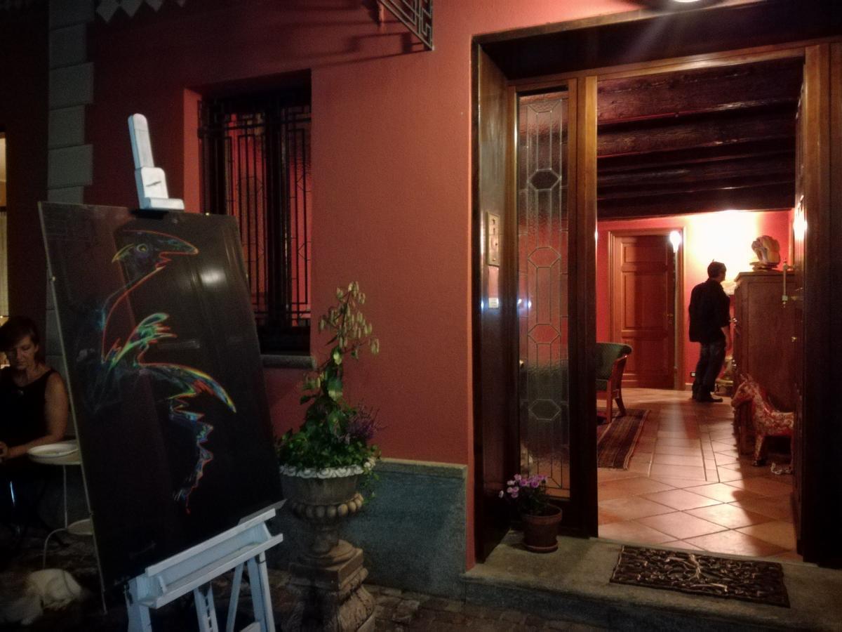 אלבה Casa Asso Di Coppe B&B מראה חיצוני תמונה